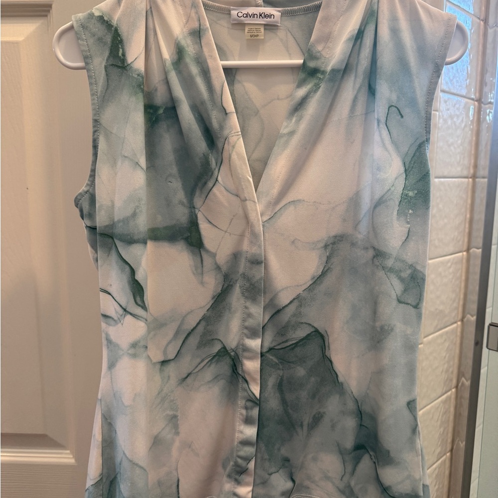 Calvin Klein Women's Marble Print Blouse - Teal and White